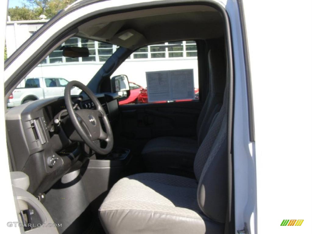 2009 Savana Van 1500 Cargo - Summit White / Medium Pewter photo #11