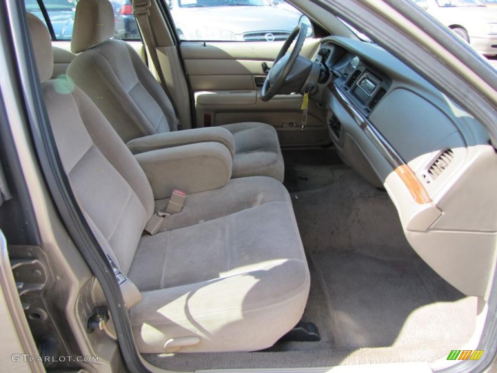 Medium Parchment Interior 2004 Ford Crown Victoria LX Photo #38087859