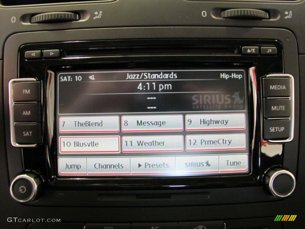 2010 Volkswagen Jetta TDI Sedan Controls Photo #38088043