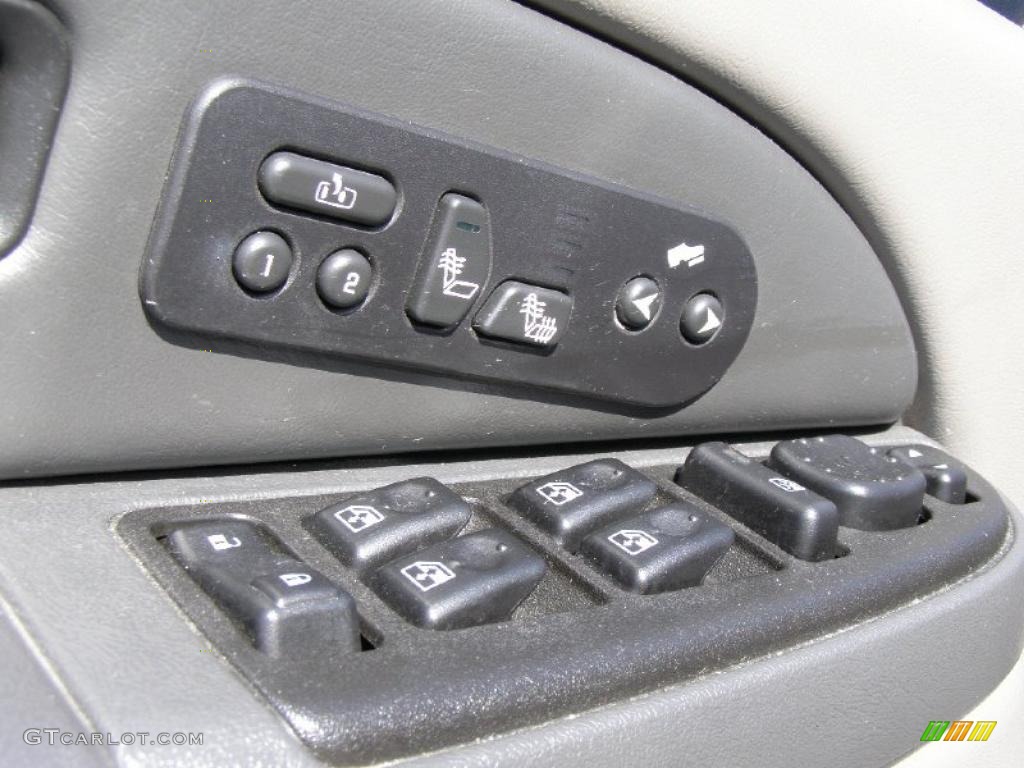 2003 Suburban 1500 LT 4x4 - Light Pewter Metallic / Gray/Dark Charcoal photo #13