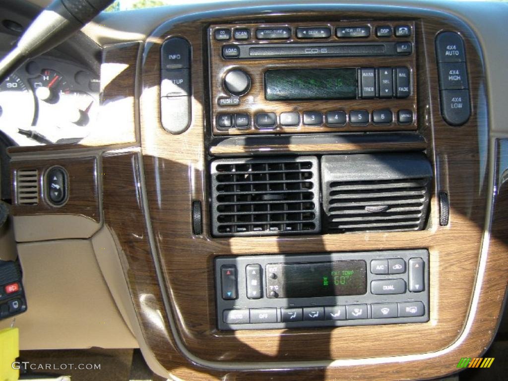 2005 Ford Explorer Eddie Bauer 4x4 Controls Photo #38089423