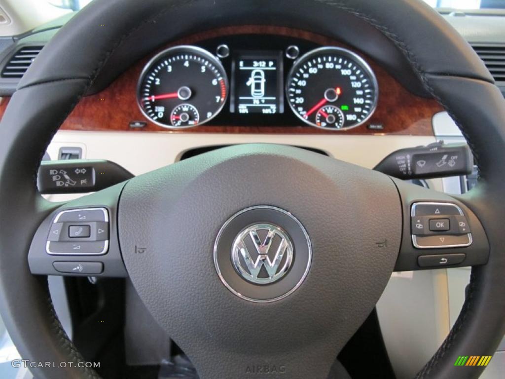 2011 Volkswagen CC Lux Limited Steering Wheel Photos