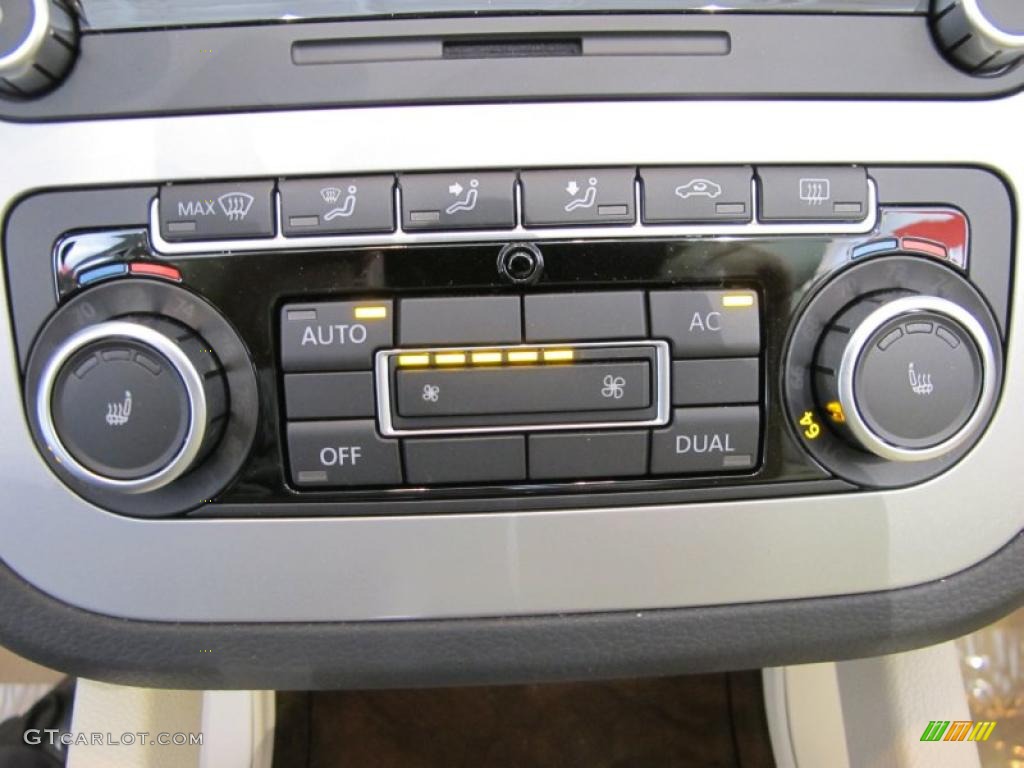 2011 Volkswagen Eos Lux Controls Photos