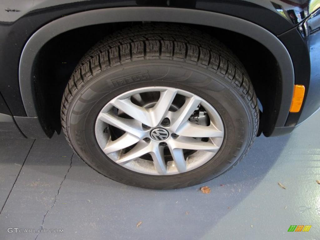 2011 Volkswagen Tiguan S Wheel Photo #38090519
