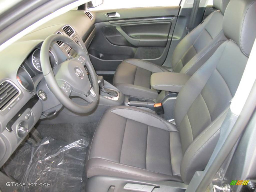 Titan Black Interior 2011 Volkswagen Jetta SE SportWagen Photo #38090887