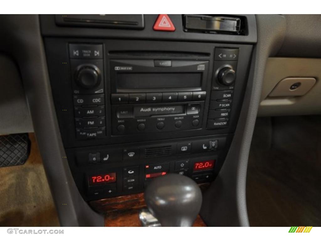 2000 Audi A6 2.8 quattro Sedan Controls Photos
