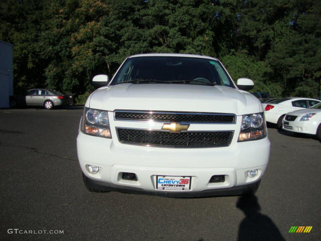 2007 Suburban 1500 LT 4x4 - Summit White / Light Titanium/Dark Titanium photo #2