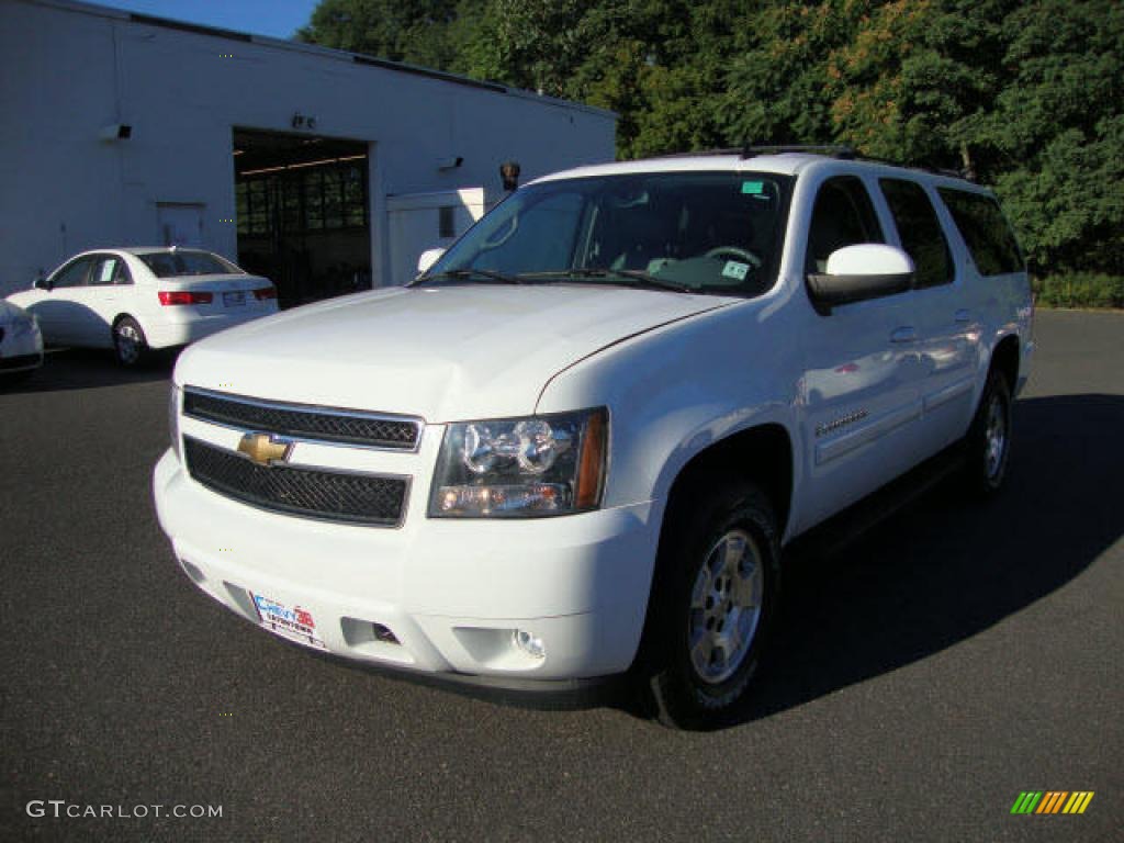 2007 Suburban 1500 LT 4x4 - Summit White / Light Titanium/Dark Titanium photo #3