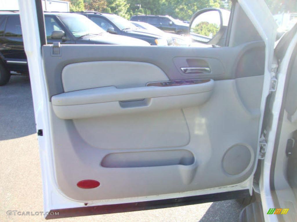 2007 Suburban 1500 LT 4x4 - Summit White / Light Titanium/Dark Titanium photo #5