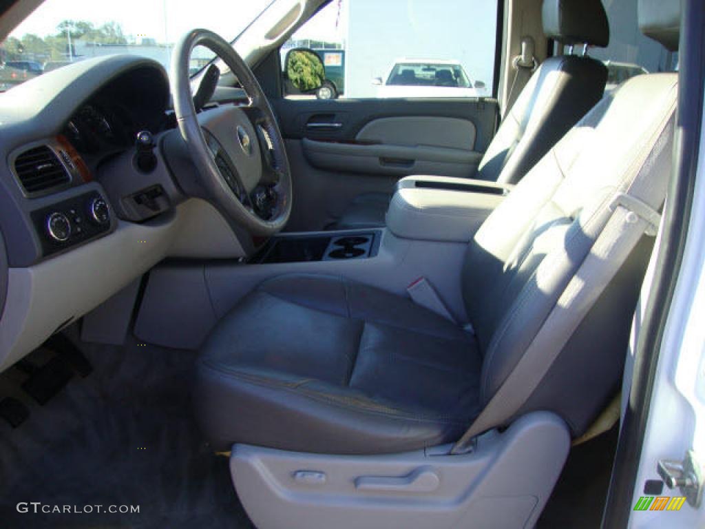 2007 Suburban 1500 LT 4x4 - Summit White / Light Titanium/Dark Titanium photo #10