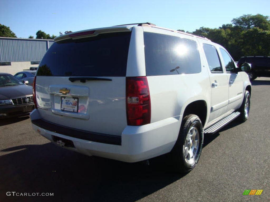 2007 Suburban 1500 LT 4x4 - Summit White / Light Titanium/Dark Titanium photo #15