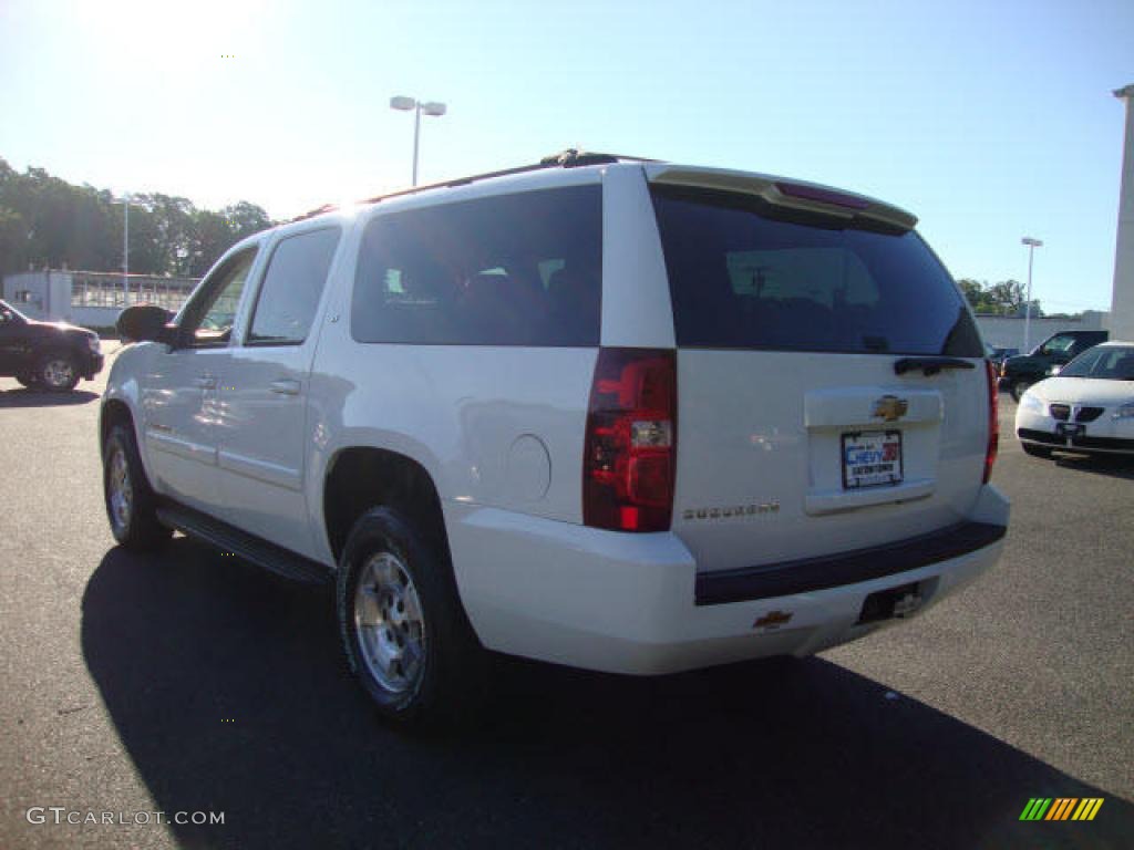 2007 Suburban 1500 LT 4x4 - Summit White / Light Titanium/Dark Titanium photo #17