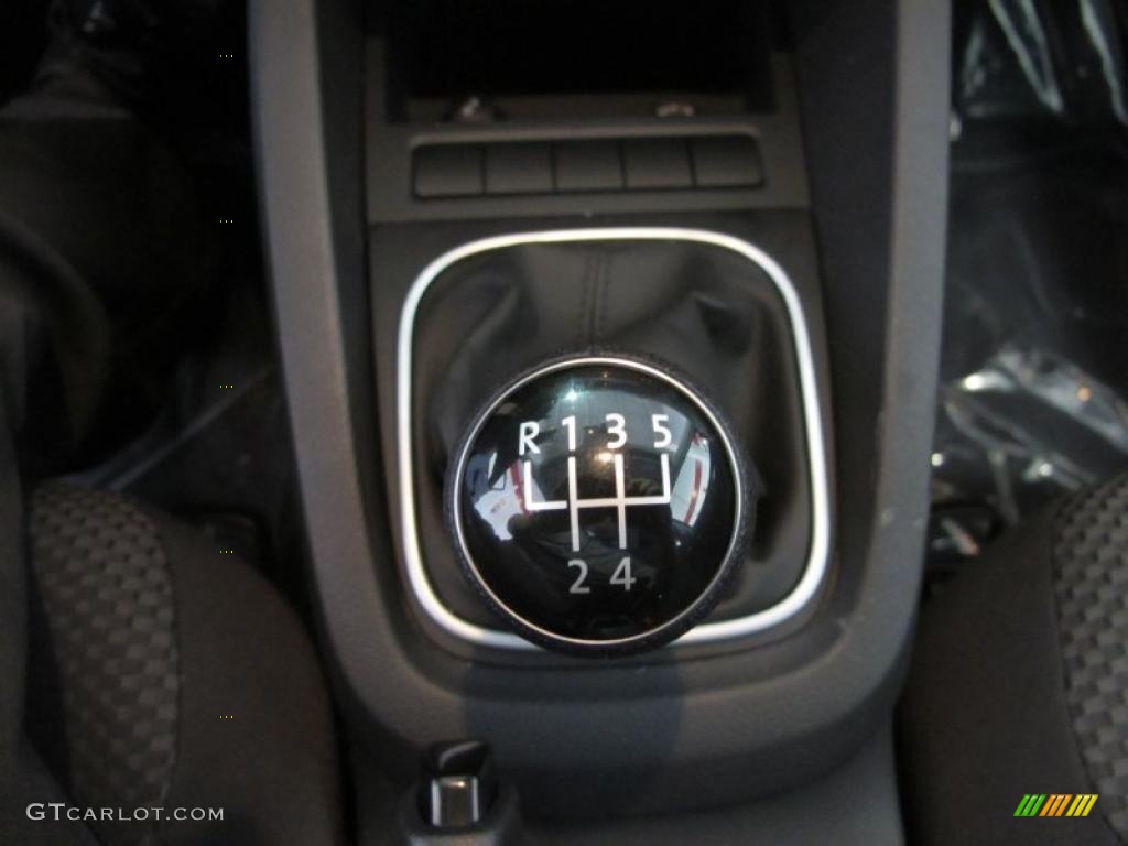 2011 Volkswagen Jetta S Sedan 5 Speed Manual Transmission Photo #38091315