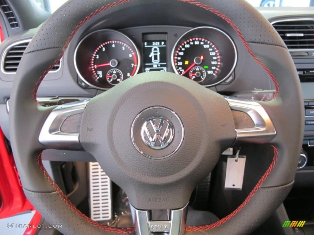 2011 Volkswagen GTI 4 Door Interlagos Plaid Cloth Steering Wheel Photo #38091559