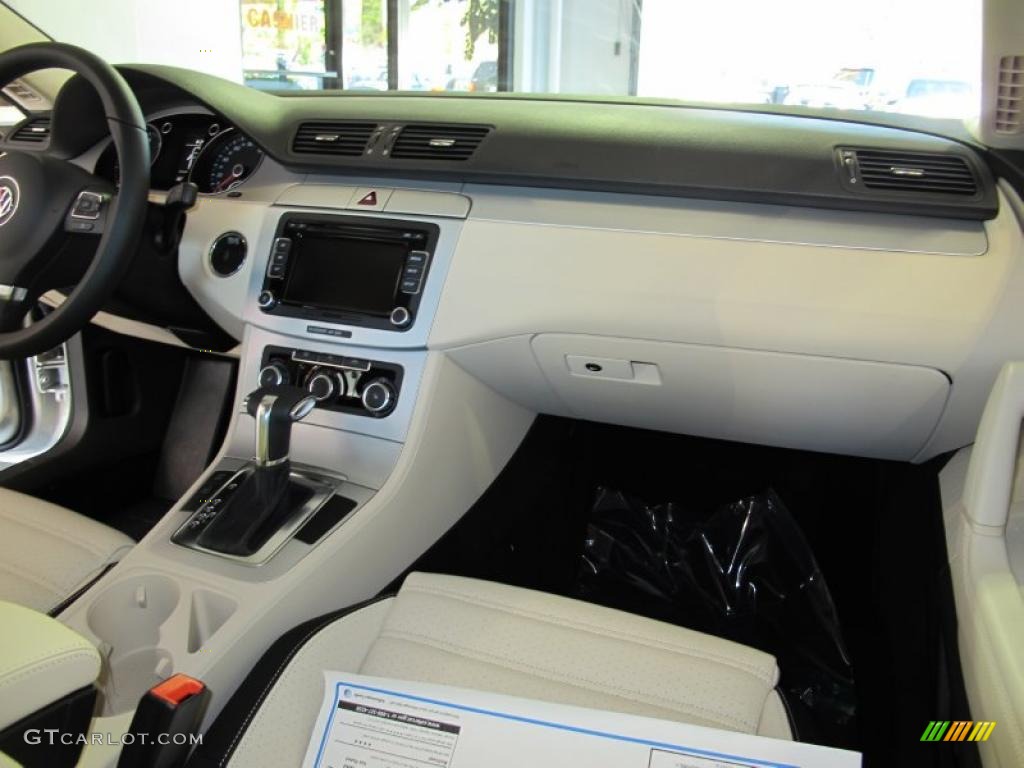 2011 Volkswagen CC Sport Cornsilk Beige/Black Dashboard Photo #38092047