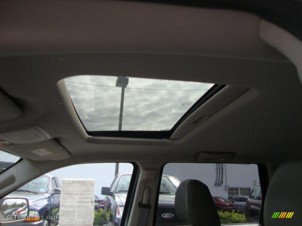 2008 Grand Cherokee Laredo 4x4 - Stone White / Khaki photo #9