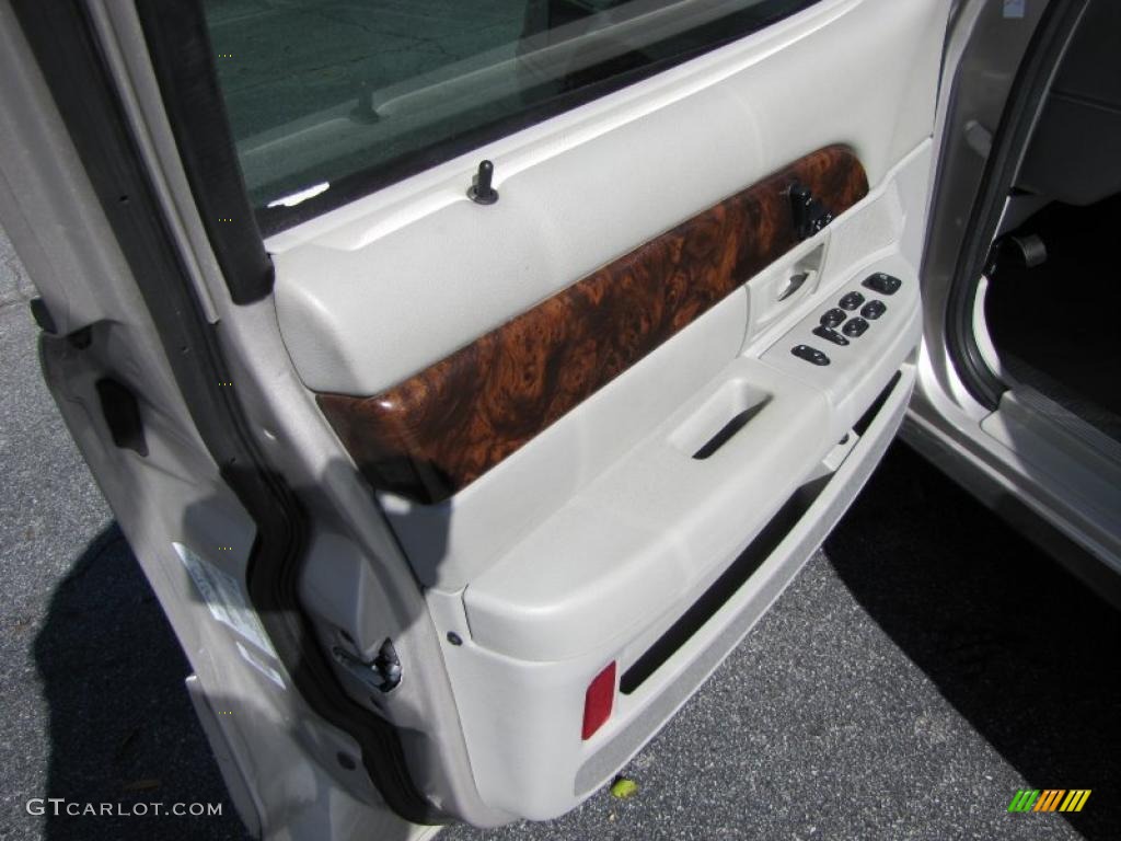 2004 Grand Marquis LS - Silver Birch Metallic / Light Flint photo #7