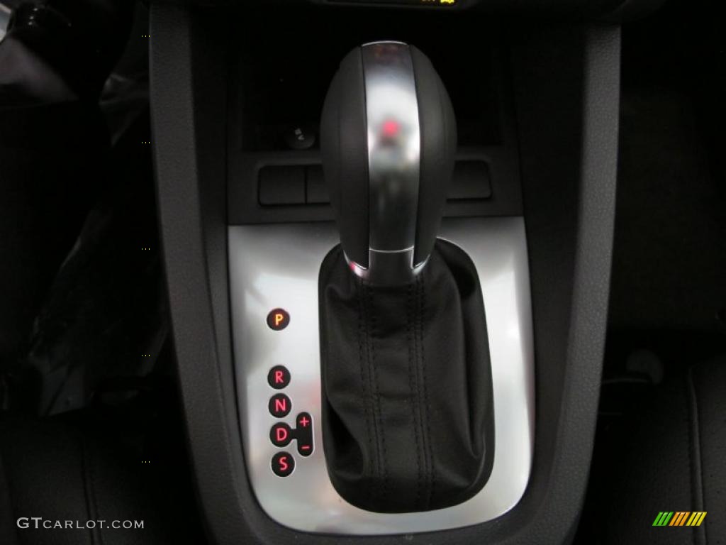 2011 Volkswagen Jetta SE Sedan 6 Speed Tiptronic Automatic Transmission Photo #38092785
