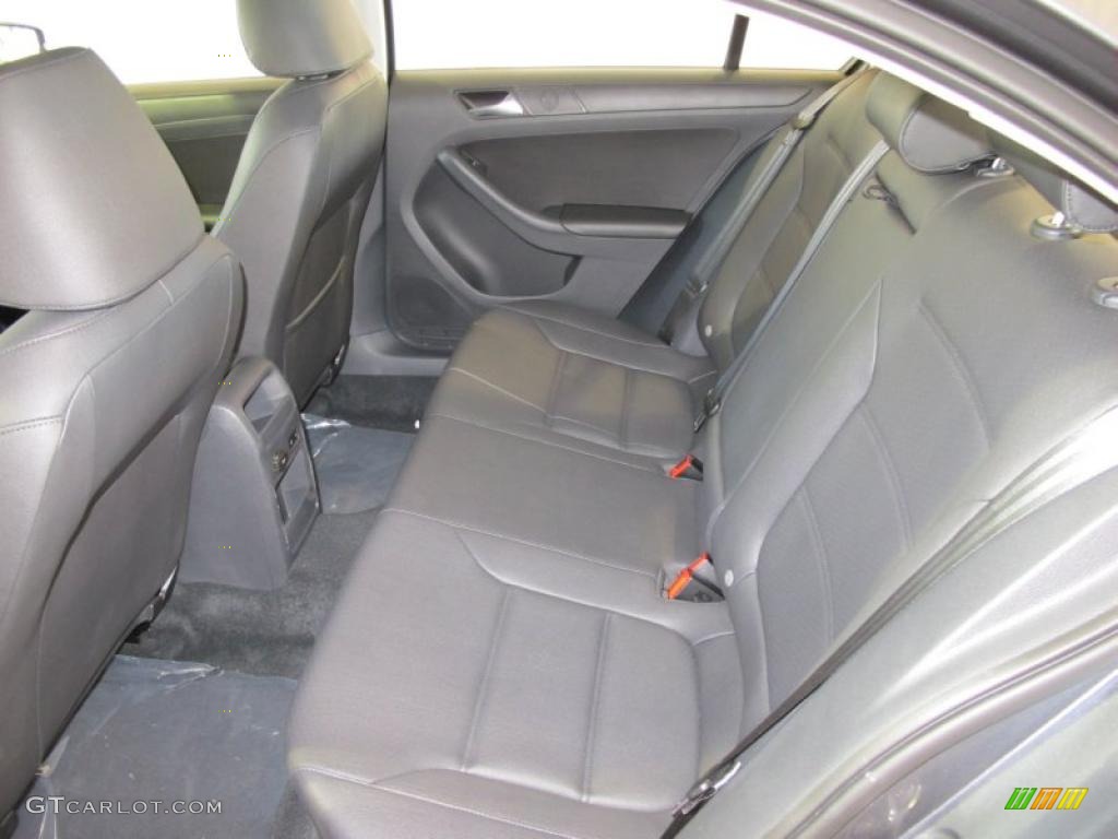 Titan Black Interior 2011 Volkswagen Jetta SE Sedan Photo #38092964