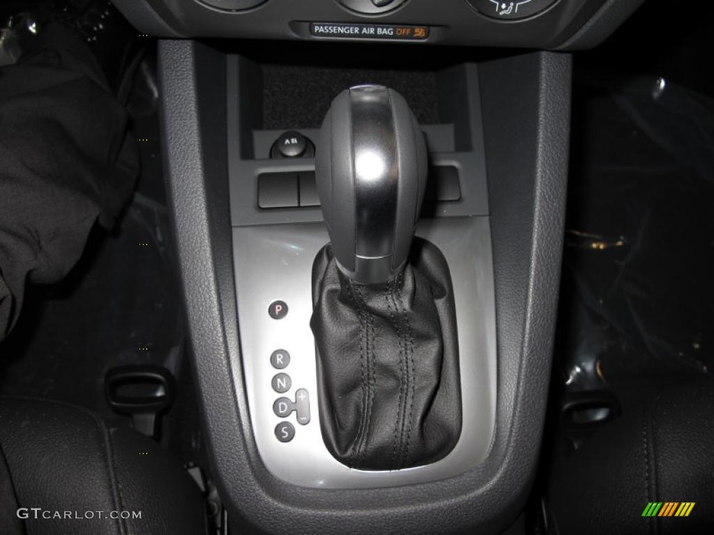 2011 Volkswagen Jetta SE Sedan 6 Speed Tiptronic Automatic Transmission Photo #38093683