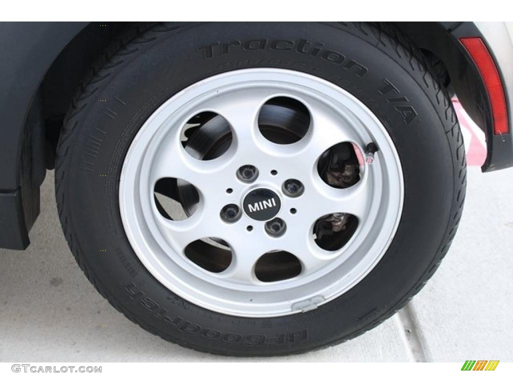 2005 Mini Cooper Hardtop Wheel Photo #38095115