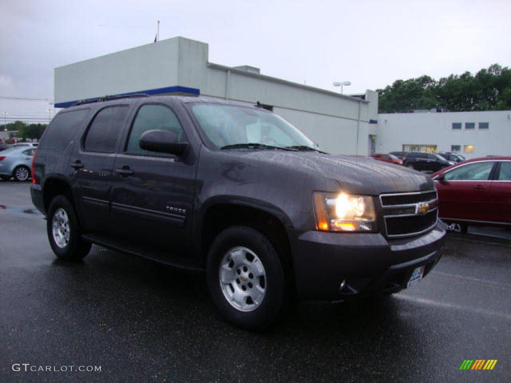 Taupe Gray Metallic Chevrolet Tahoe