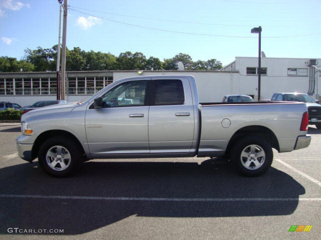 2010 Ram 1500 SLT Quad Cab 4x4 - Bright Silver Metallic / Dark Slate/Medium Graystone photo #4