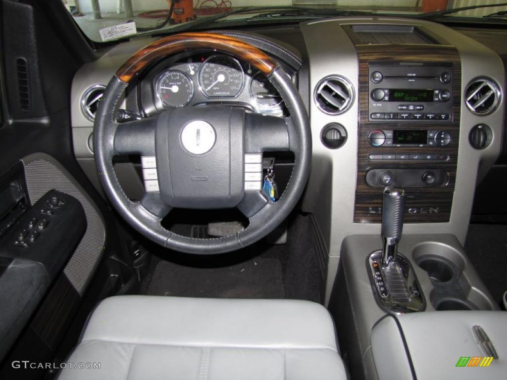 2007 Lincoln Mark LT SuperCrew Dove Grey/Black Steering Wheel Photo #38100123