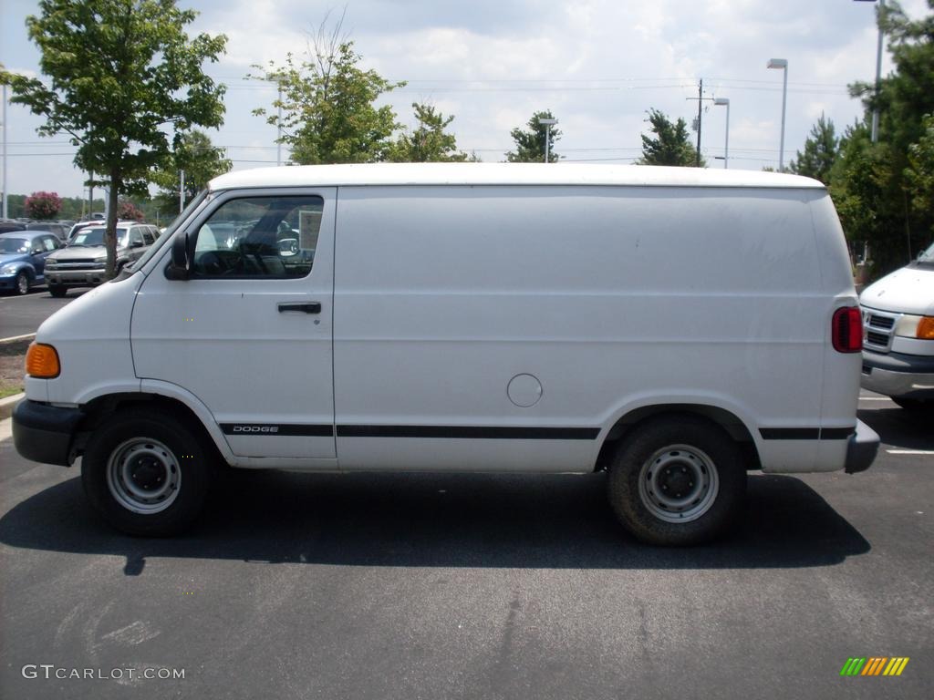 2002 Ram Van 1500 Commercial - Bright White / Dark Slate Gray photo #4