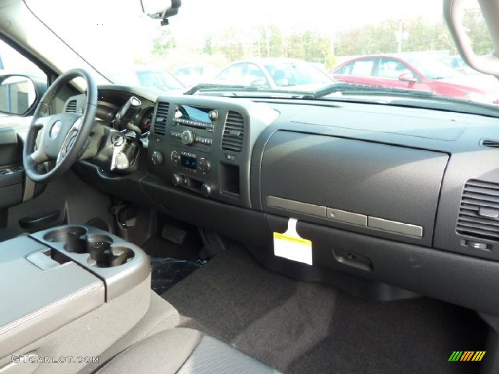 2011 Silverado 1500 LT Extended Cab 4x4 - Black / Ebony photo #8