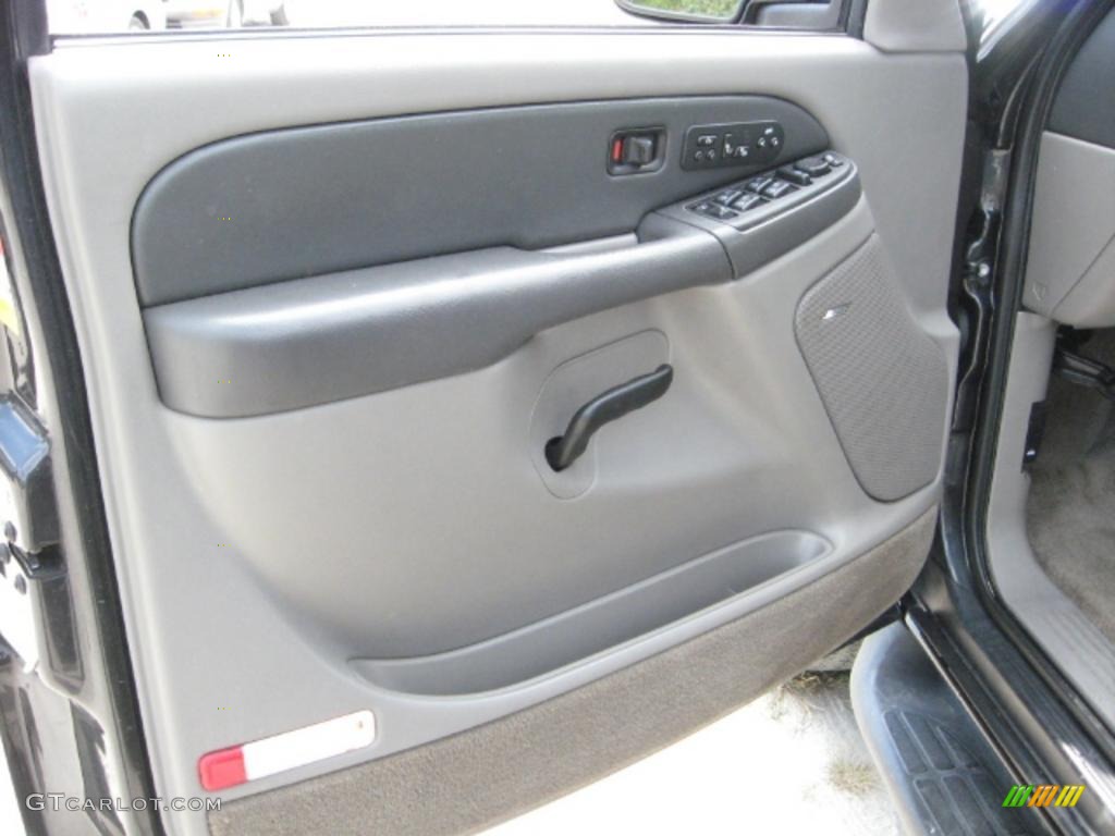 Gray/Dark Charcoal Interior 2003 Chevrolet Suburban 1500 LT Photo #38102751