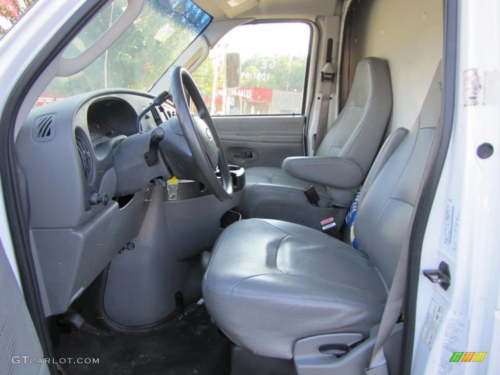 Medium Flint Interior 2006 Ford E Series Cutaway E350 Commercial Moving Van Photo #38102839