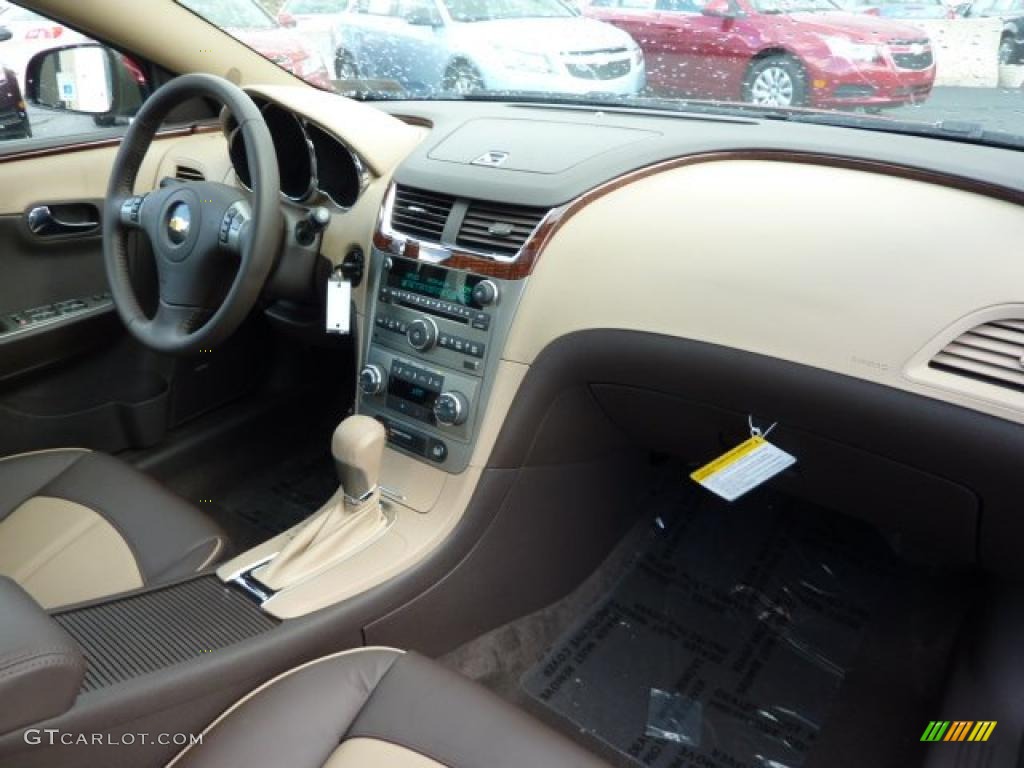 2011 Chevrolet Malibu LTZ Cocoa/Cashmere Dashboard Photo #38105163