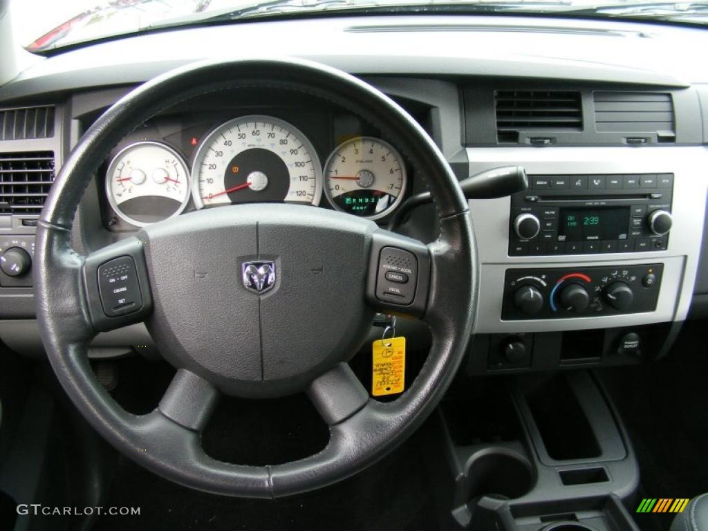 2008 Dodge Dakota Laramie Crew Cab 4x4 Dark Slate Gray/Medium Slate Gray Steering Wheel Photo #38107247