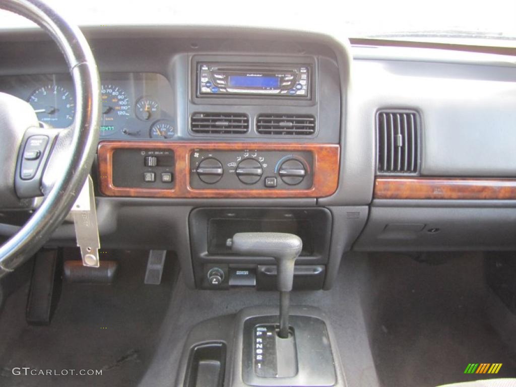 1998 Grand Cherokee Laredo - Black / Black photo #10