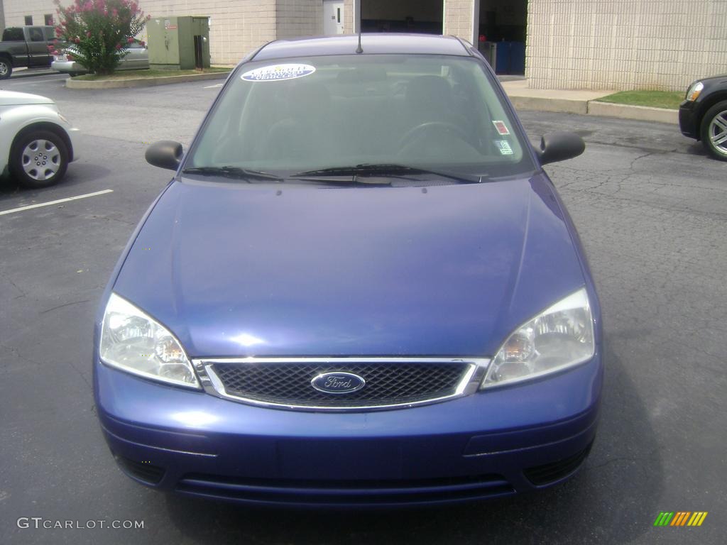 2006 Focus ZX4 SE Sedan - Sonic Blue Metallic / Dark Flint/Light Flint photo #2