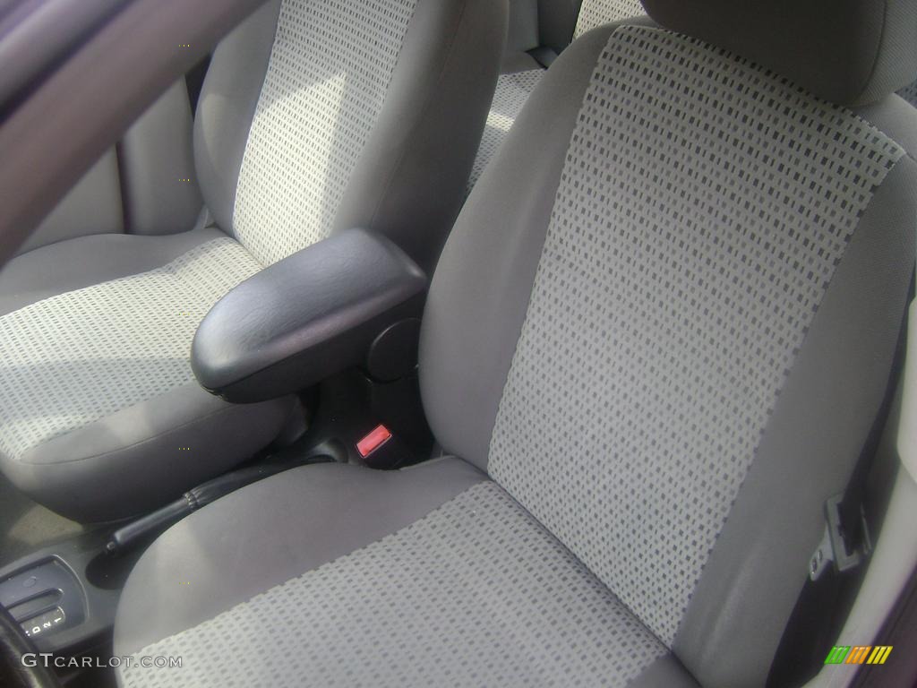2006 Focus ZX4 SE Sedan - Sonic Blue Metallic / Dark Flint/Light Flint photo #5
