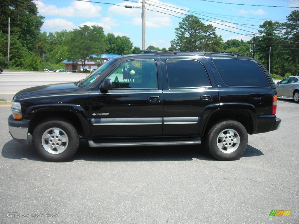 2002 Tahoe LT 4x4 - Onyx Black / Medium Gray/Neutral photo #4