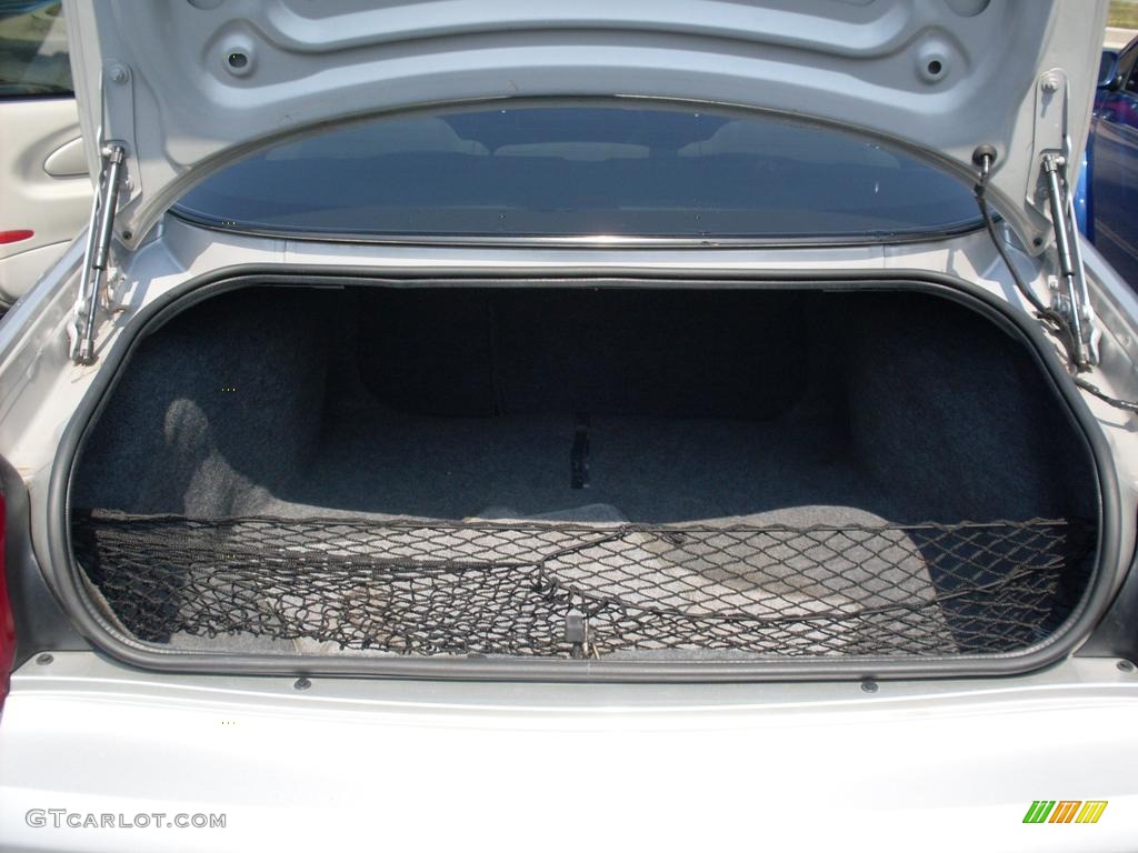 2006 Chevrolet Monte Carlo LT Trunk Photo #38109683