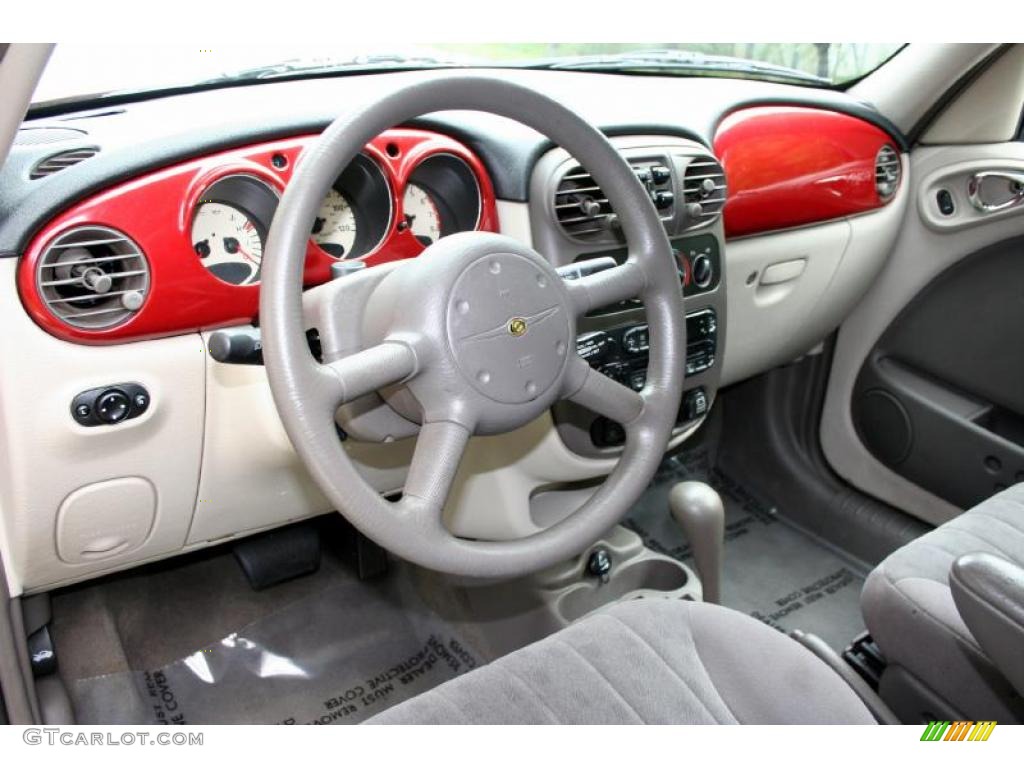 2002 Chrysler PT Cruiser Standard PT Cruiser Model Dashboard Photos