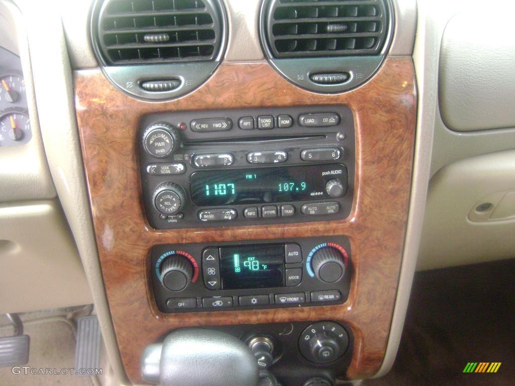 2004 Isuzu Ascender LS Controls Photos