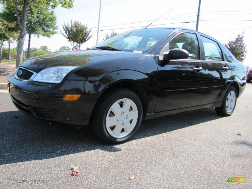 Pitch Black Ford Focus