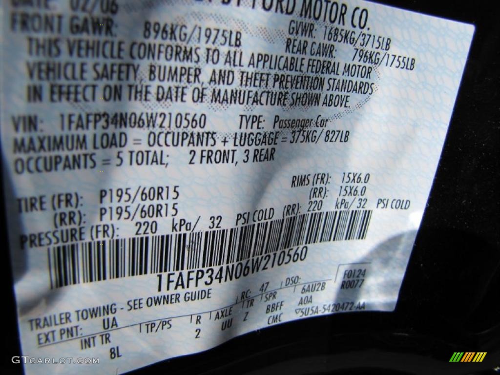 2006 Focus ZX4 S Sedan - Pitch Black / Dark Flint/Light Flint photo #11