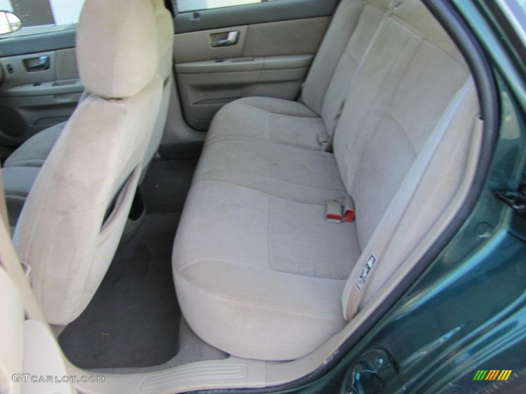 Medium Parchment Interior 2000 Ford Taurus SE Photo #38112415
