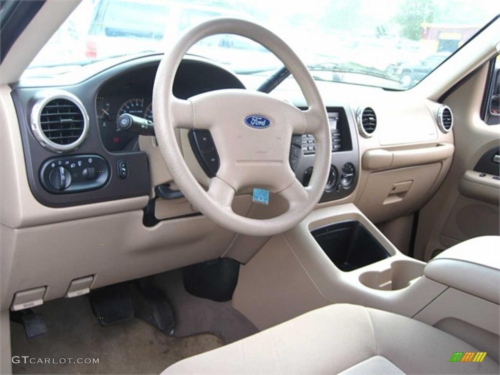 Medium Parchment Interior 2003 Ford Expedition XLT 4x4 Photo #38114921