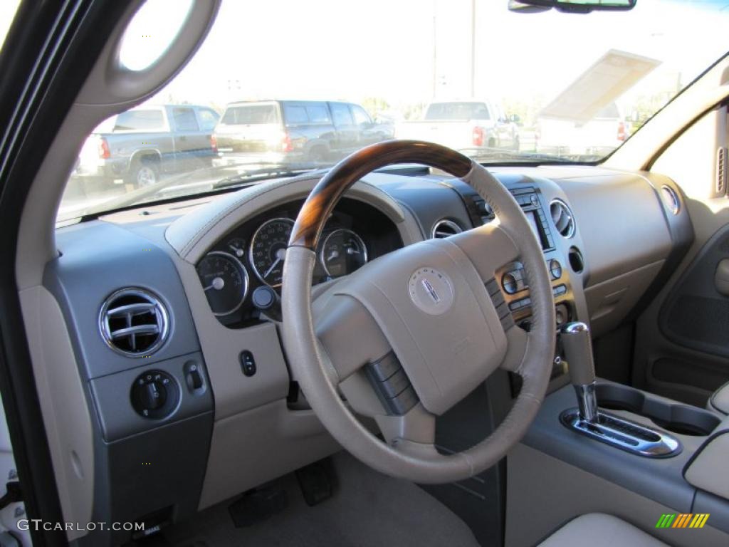 2007 Mark LT SuperCrew 4x4 - White Chocolate Tri Coat / Light Parchment/Espresso photo #7