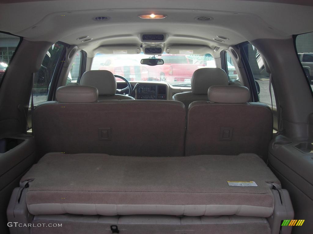 Medium Gray/Neutral Interior 2002 Chevrolet Suburban 1500 LT Photo #38115471