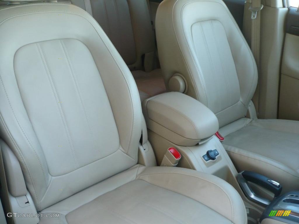 Tan Interior 2010 Saturn VUE XR V6 AWD Photo #38117451