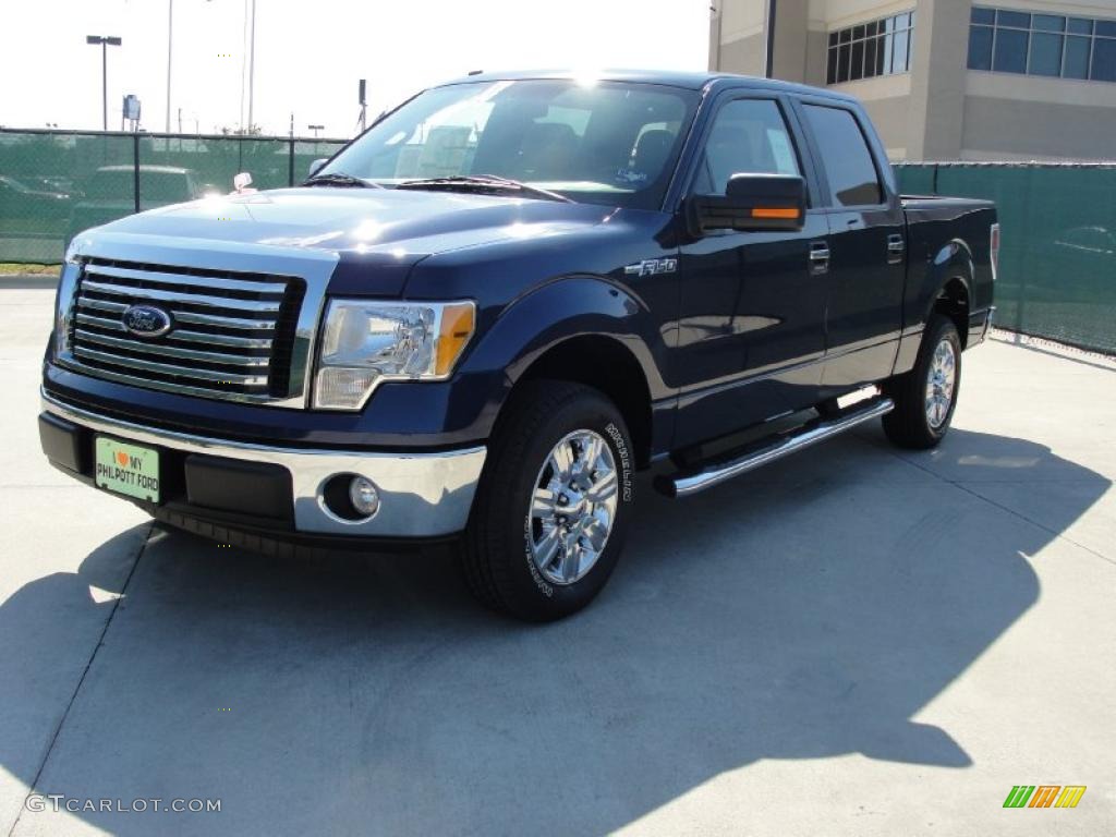 2010 F150 XLT SuperCrew - Dark Blue Pearl Metallic / Medium Stone photo #7