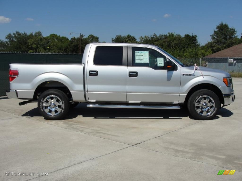 2010 F150 XLT SuperCrew - Ingot Silver Metallic / Medium Stone photo #2